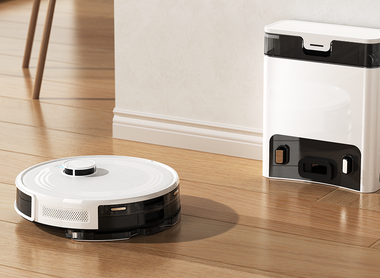 Robot Vacuums with and without Base Stations: Which One Should You Choose?